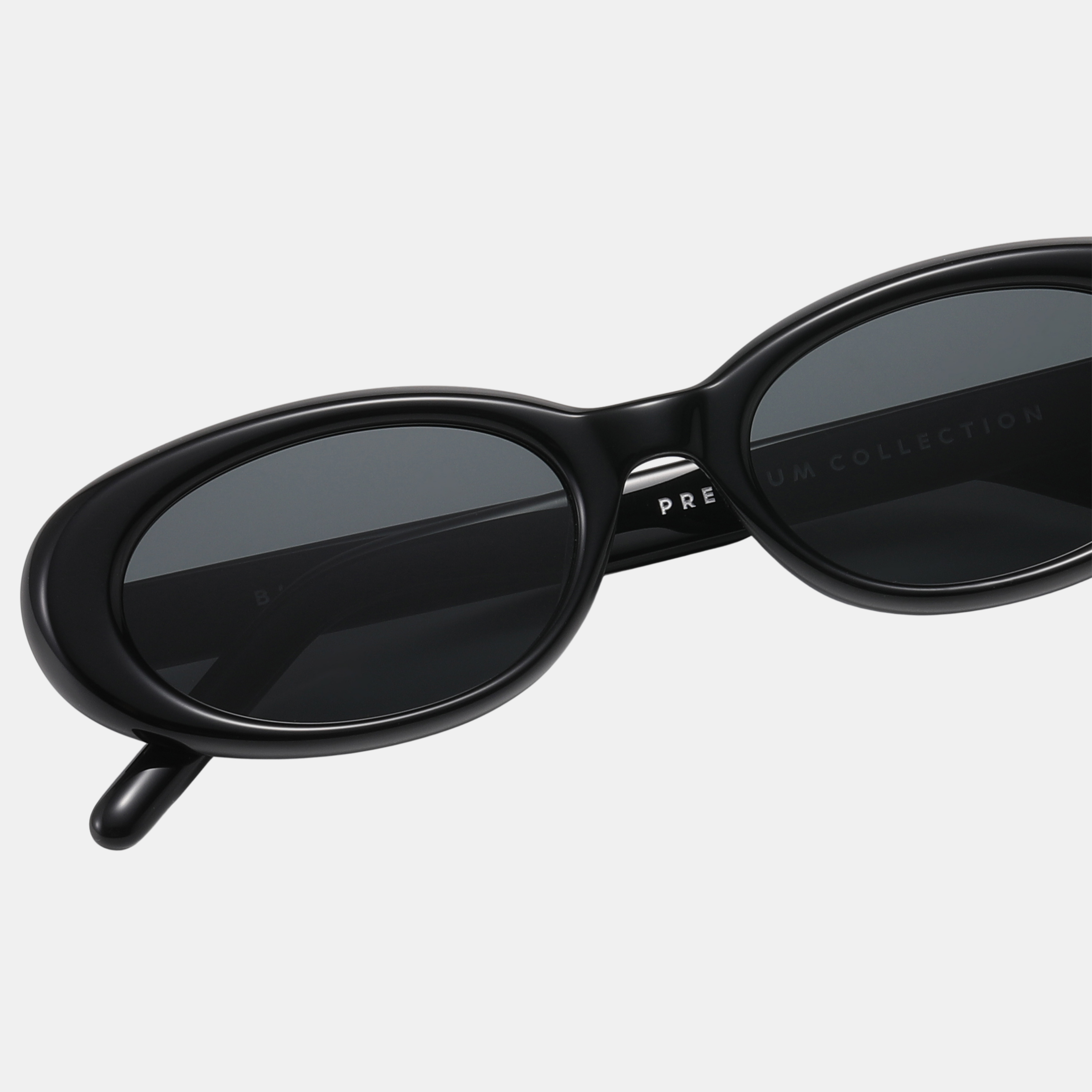 COLETTE. - Noir Black