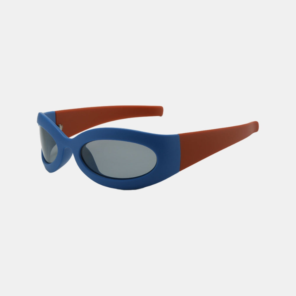 GOGGLES.