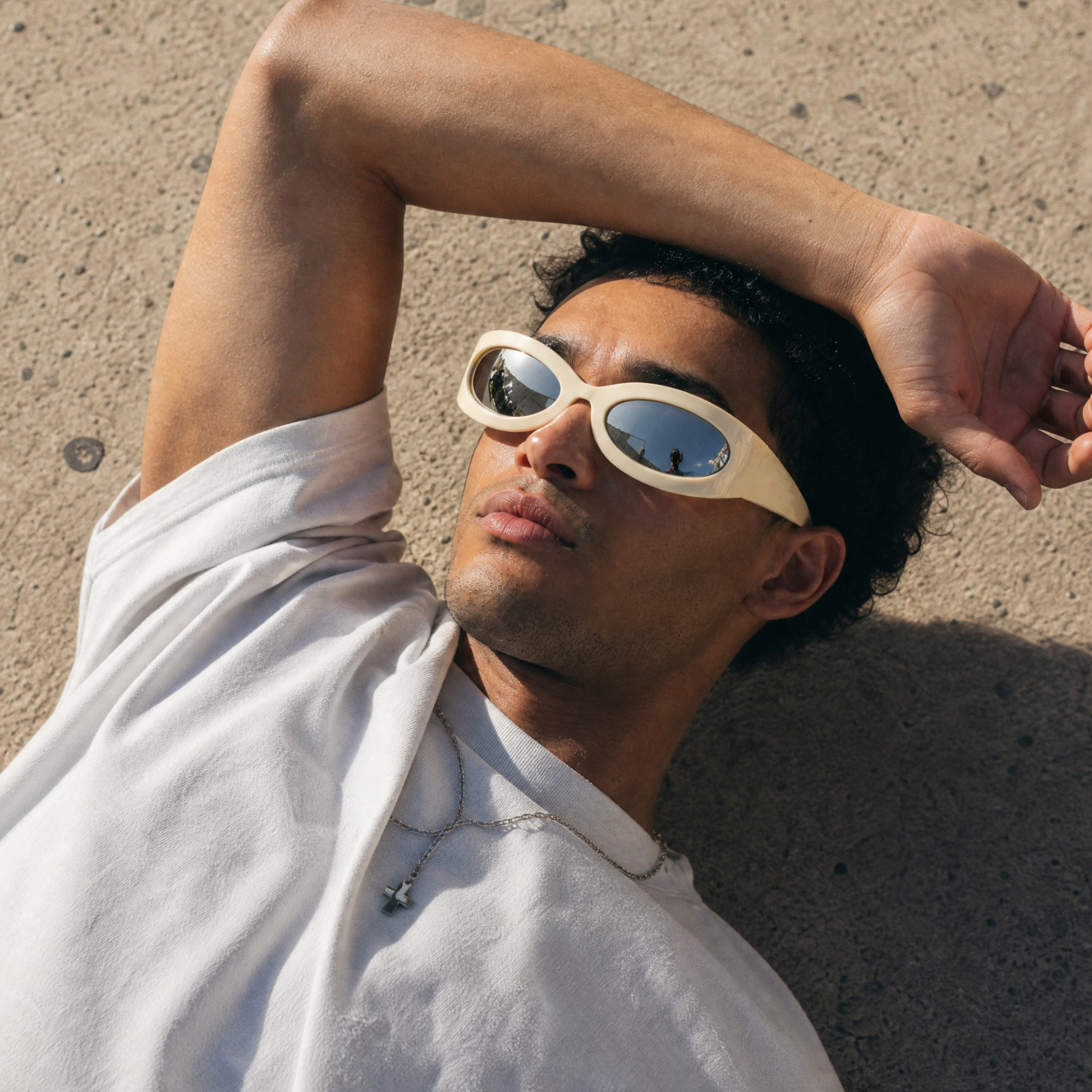 GOGGLES.